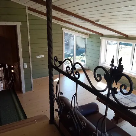 федорчуків гірська хатина * Sheshory