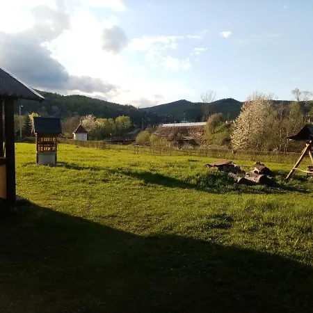 Casa de Férias федорчуків гірська хатина
